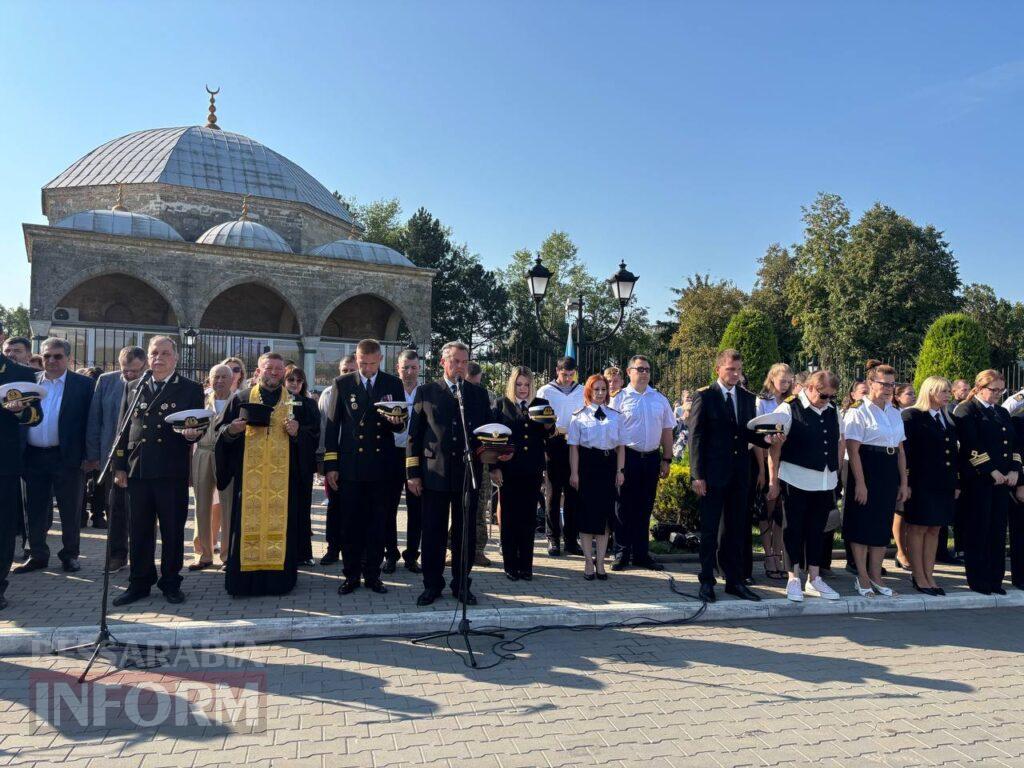 Першокурсники Дунайського інституту та фахового коледжу НУ «ОМА» урочисто склали посвяту в курсанти
