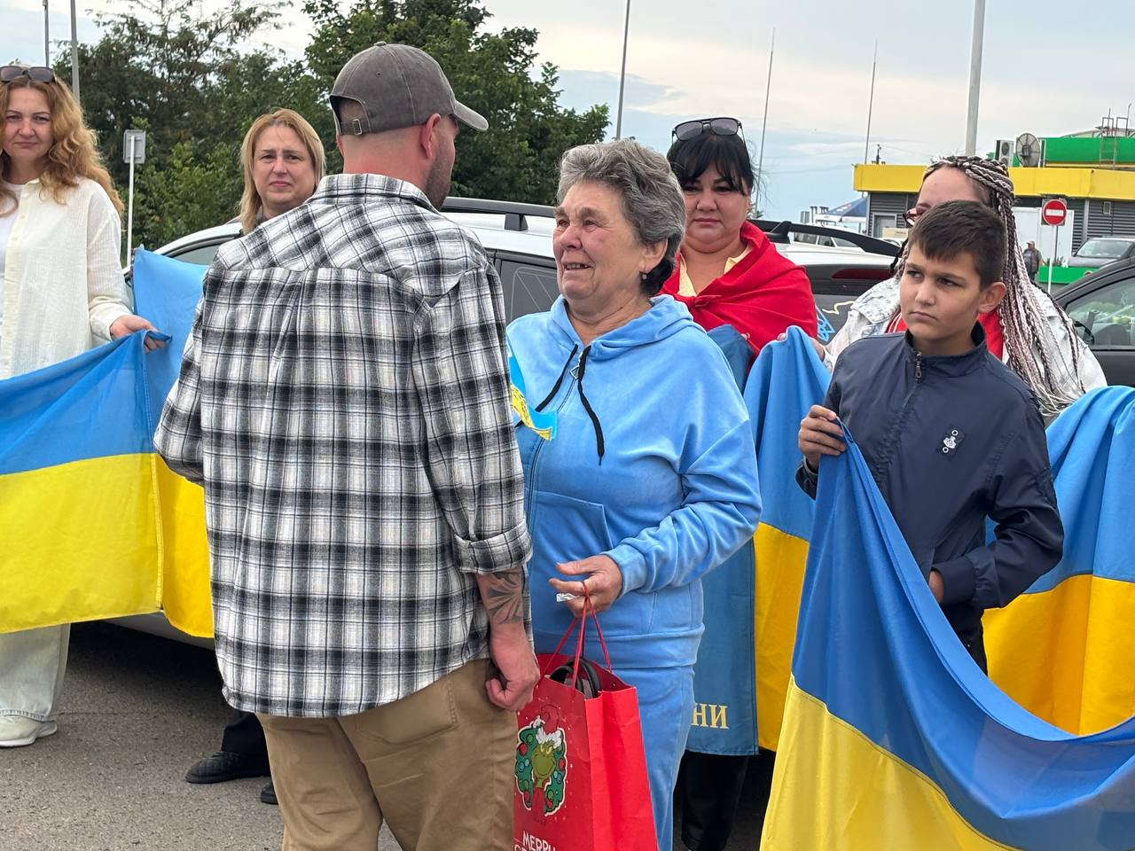 Крізь пекло полону — до рідного дому: Ізмаїл зустрів свого Героя Сергія Крюкова