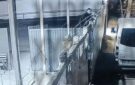 В Одесі чоловік перестрибнув паркан з колючім дротом та зухвало втік з ТЦК – відео