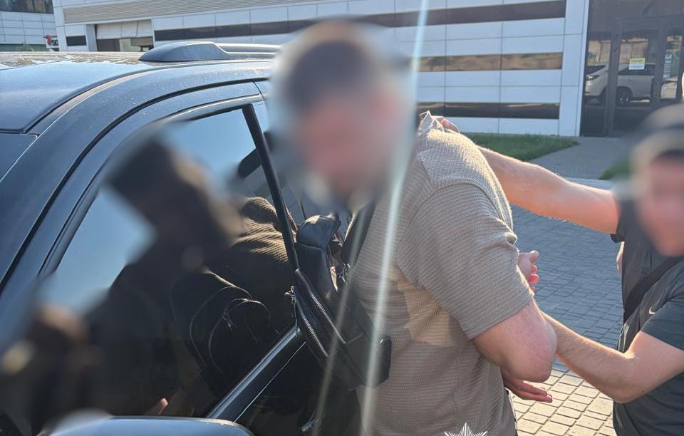 На Одещині судитимуть посадовця «Укрзалізниці», який вимагав тисячу доларів за підключення світла