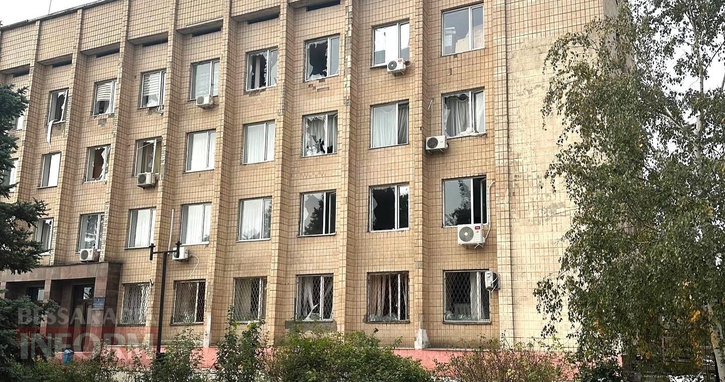 В Аккермані відремонтують адмінбудівлю районної ради після прильоту «шахедів»