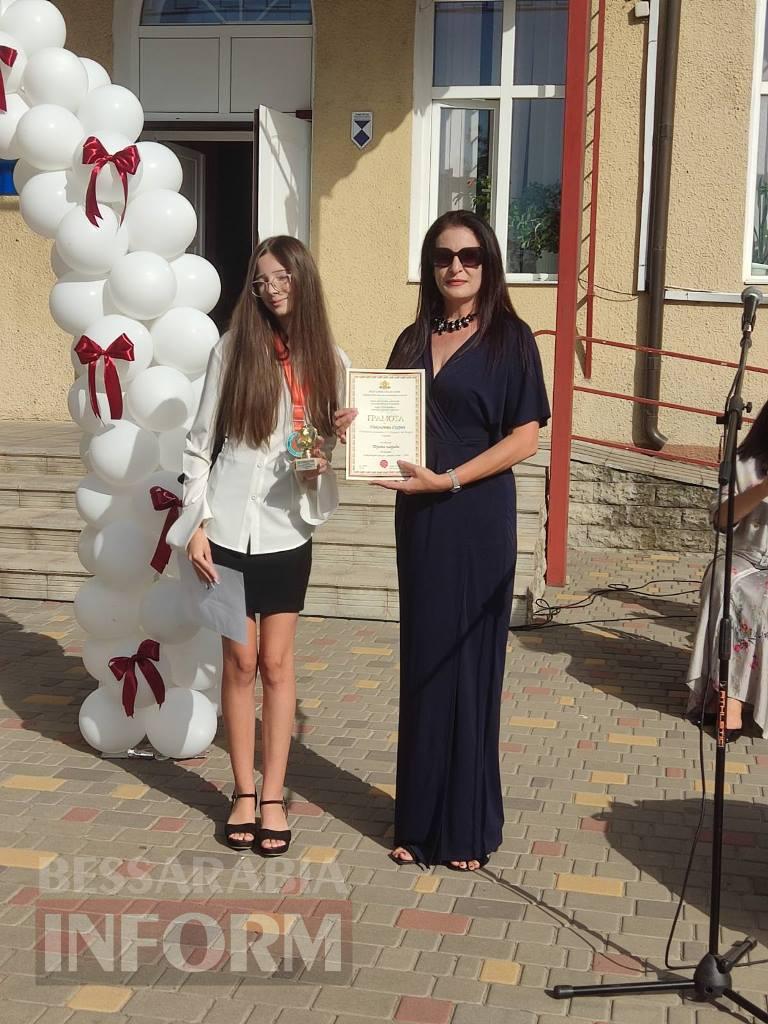 Болградська гімназія ім. Г. С. Раковського урочисто надала старт новому навчальному року