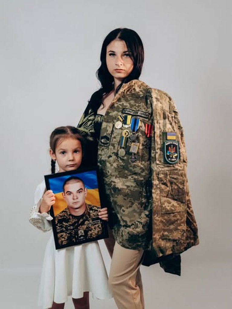 Історії 15 Героїв з Кілії стануть основою фотовиставки: завершено перші зйомки меморіального проєкту “Імена, які живуть”