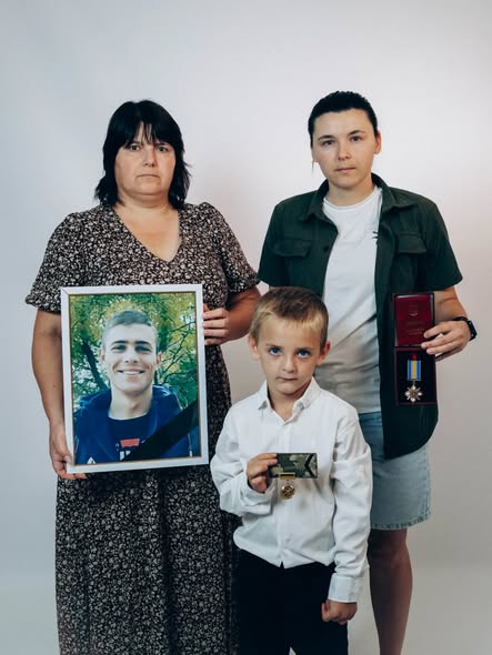 Історії 15 Героїв з Кілії стануть основою фотовиставки: завершено перші зйомки меморіального проєкту “Імена, які живуть”