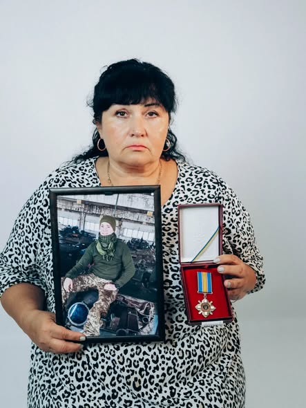 Історії 15 Героїв з Кілії стануть основою фотовиставки: завершено перші зйомки меморіального проєкту “Імена, які живуть”