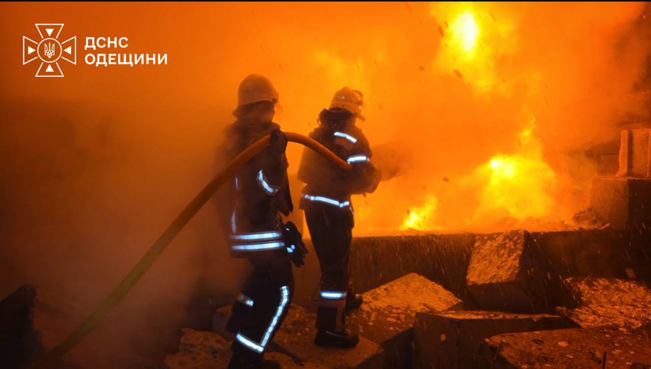 П'ятеро людей постраждали внаслідок російських атак по цивільній інфраструктурі Одещини. Оновлено