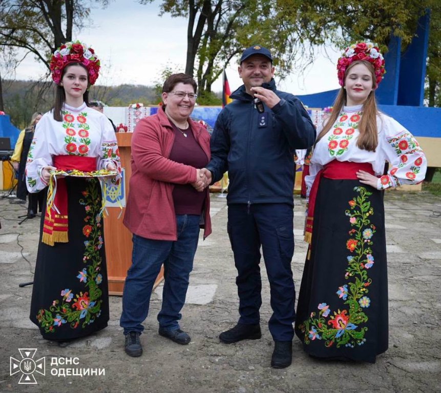 Три громади Болградського району отримали пожежну спецтехніку від Німеччини