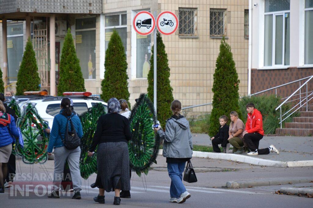 Кілія схилила коліно перед загиблим на Миколаївщині командиром безпілотних авіакомплексів Павлом Каранягою