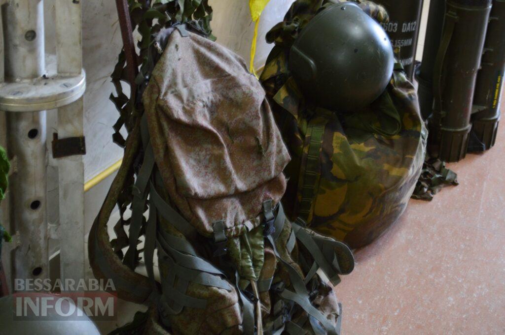 Від артефактів із фронту до концертної сцени: у Білгороді-Дністровському вшанували захисників та захисниць