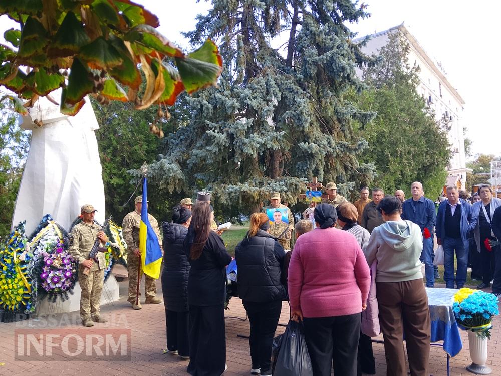 Молодший сержант Євгеній Козак знайшов свій вічний спокій вдома: Білгород-Дністровський назавжди попрощався з Героєм