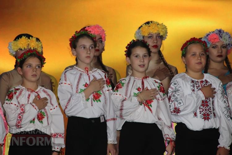 У Болграді говорили про українську ідентичність і співали про Україну: як минув районний форум