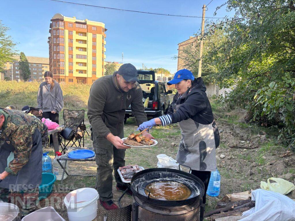 В Ізмаїлі відбувся колоритний благодійний фестиваль-ярмарок «Курсантська юшка»