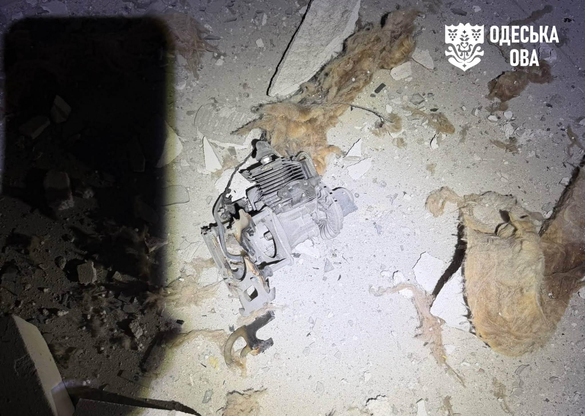 Ворог вчергове атакував Одещину: пошкоджено житлові будинки та будівлю банку