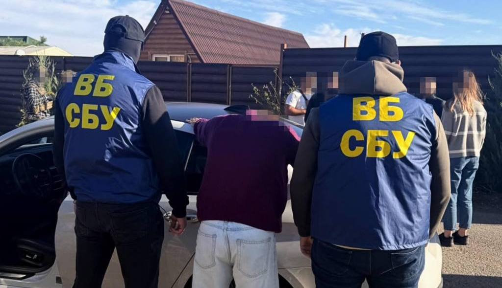 315 тисяч доларів за «закриття» кримінального провадження: в Одесі «на гарячому» затримали адвоката